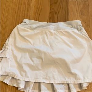 White Iviva tennis skirt